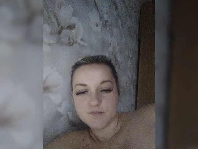 Live sex webcam photo for VladaWhite3 #271520308