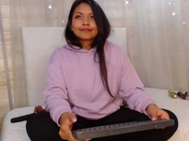 Live sex webcam photo for Eva-Max #271533544