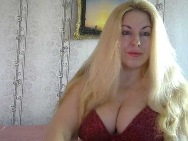 Live sex webcam photo for svetlana235 #271535922