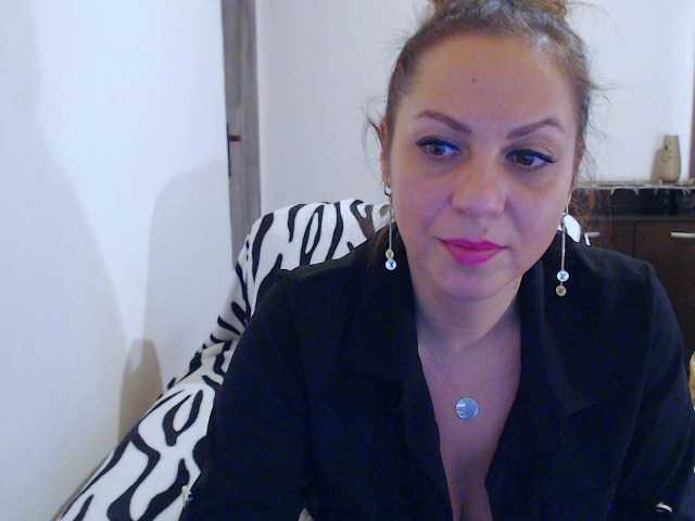 Live sex webcam photo for ellasolemn #271533295