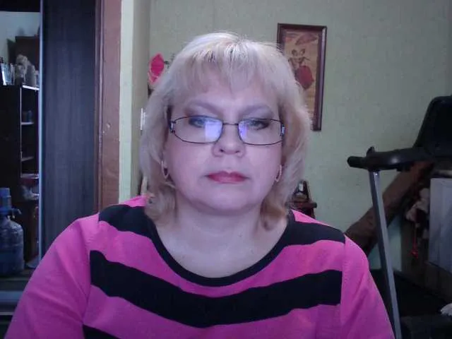 Live sex webcam photo for LOLA88888 #271536545