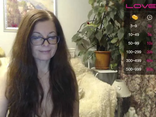 Live sex webcam photo for HelenBerg #271528520