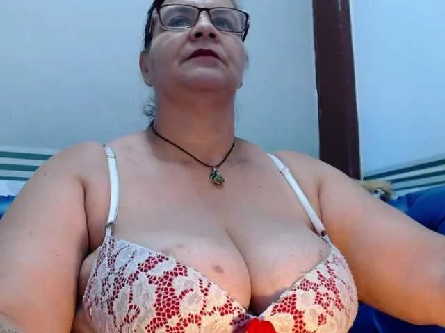 Live sex webcam photo for LauraRiley #271540400