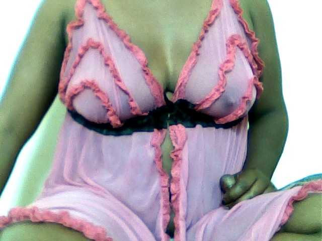 Live sex webcam photo for yrinah #271533654