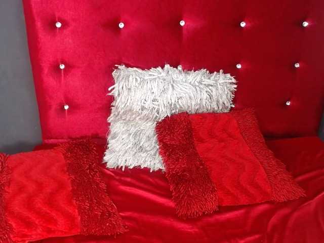 Live sex webcam photo for Elisa-love69 #271540335