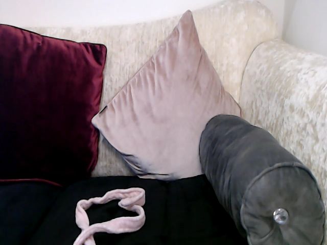 Live sex webcam photo for innocentSamx #271531018