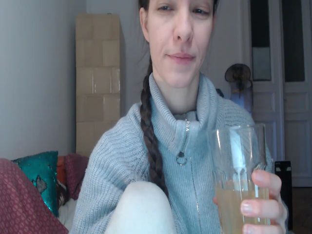 Live sex webcam photo for PetitePinkie #271528393