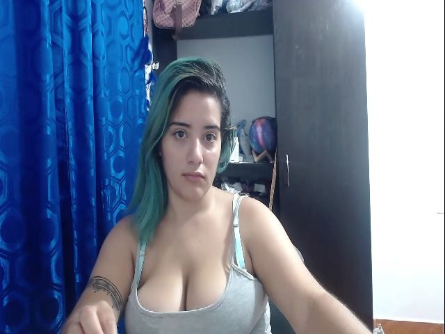 Live sex webcam photo for Blue__moon__ #271534188