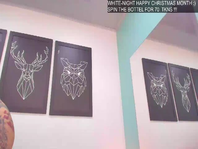 Live sex webcam photo for VioletaRoux #271534930