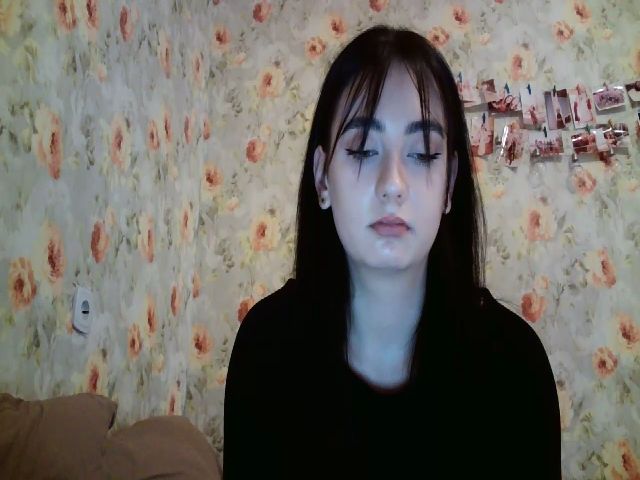 Live sex webcam photo for lolly_hollyy #271536978