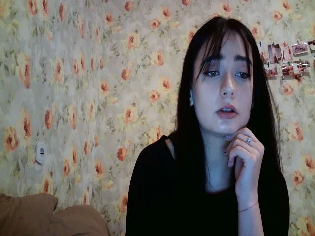 Live sex webcam photo for lolly_hollyy #271537040