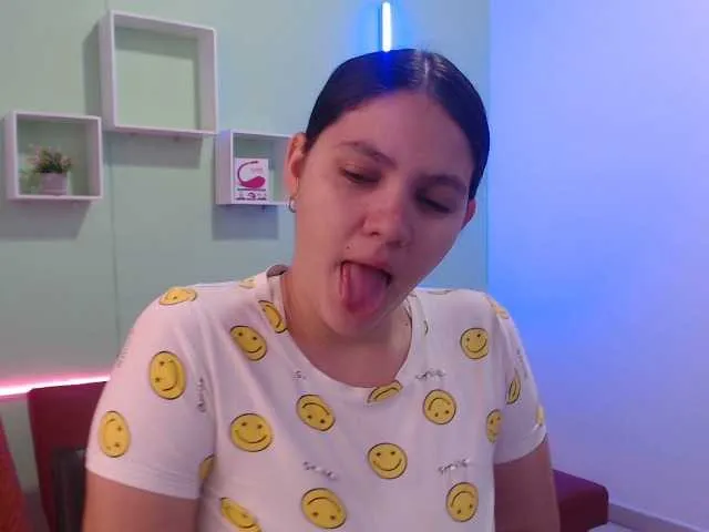 Live sex webcam photo for hanna-queen21 #271536231
