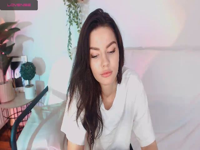 Live sex webcam photo for HarleyQX #271530421