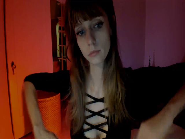 Live sex webcam photo for muffinmoon #271532229