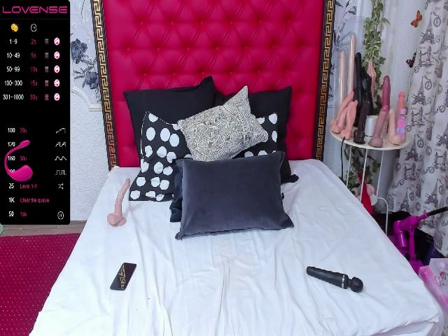 Live sex webcam photo for YamPervert #271534433