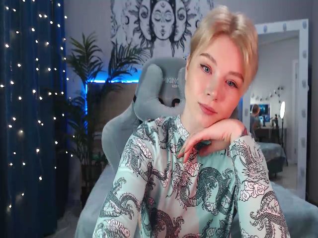Live sex webcam photo for euphoriadance #271530433