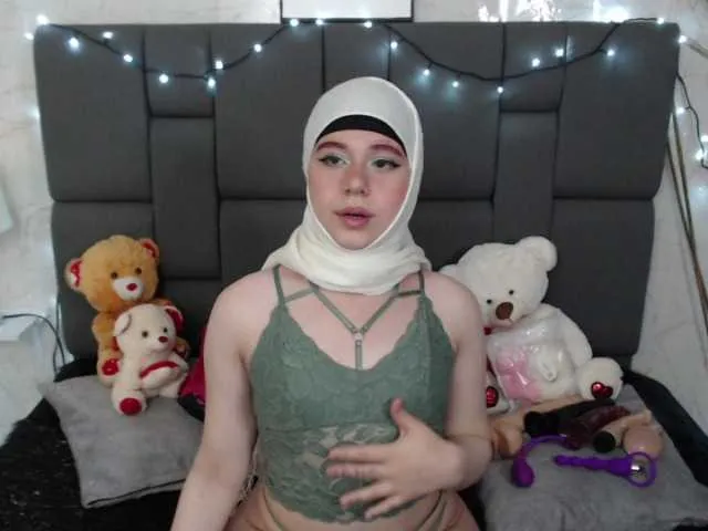 Live sex webcam photo for haddy18 #271536300