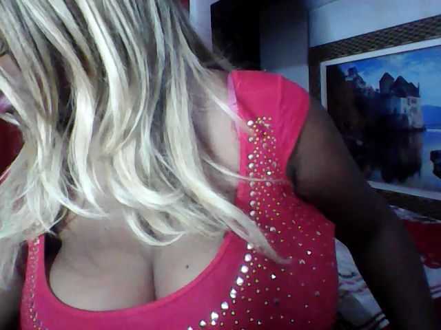 Live sex webcam photo for Angelblackbr #271528109