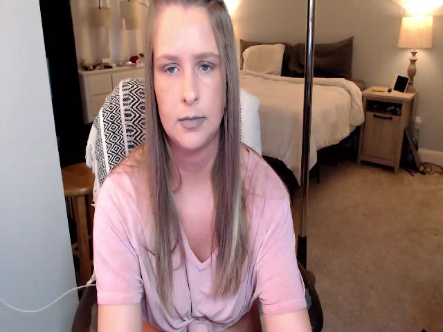 Live sex webcam photo for HufflepuffHoe #271541681