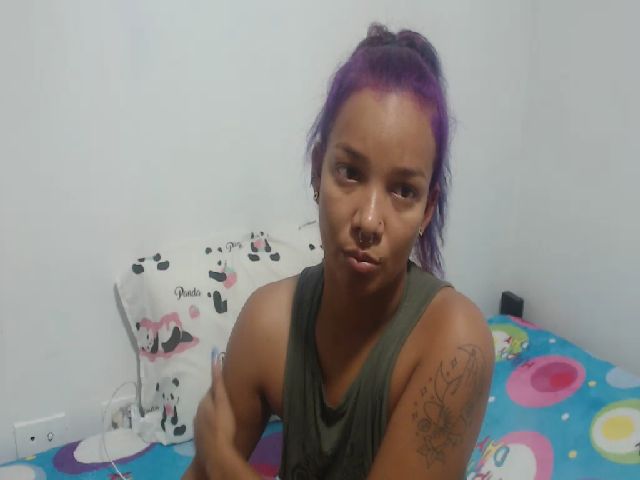 Live sex webcam photo for Tatiannahotx #271535118