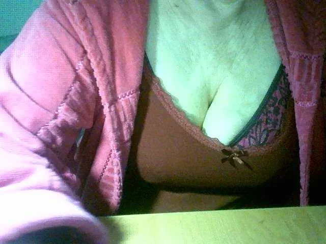 Live sex webcam photo for RomachkaT #271539347