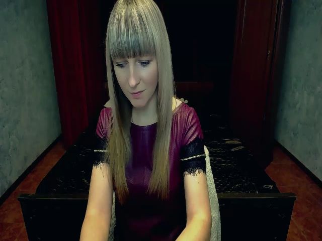 Live sex webcam photo for AimeeWilliams #271542505