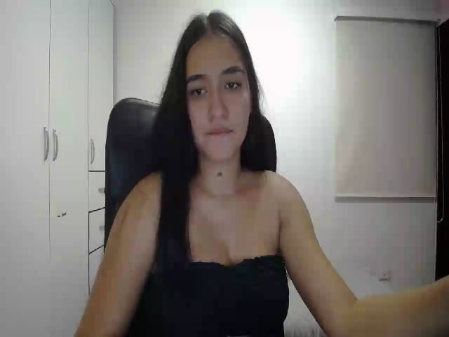 Live sex webcam photo for Lilly_lovex #271530321