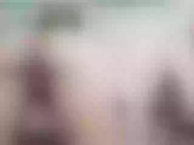 Live sex webcam photo for Mia-Spencer #271529153