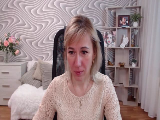 Live sex webcam photo for SvenIsolde #271541870