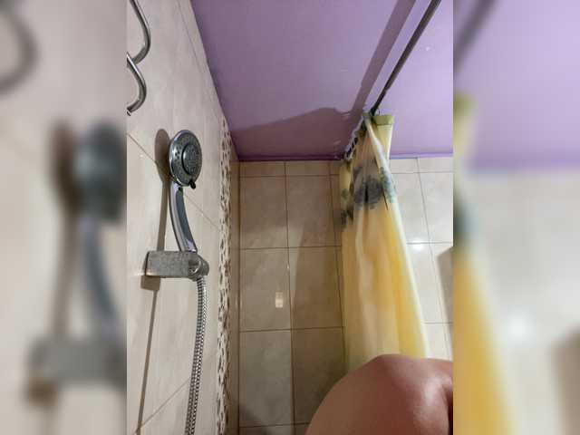 Live sex webcam photo for ShySexyBaby #271528358