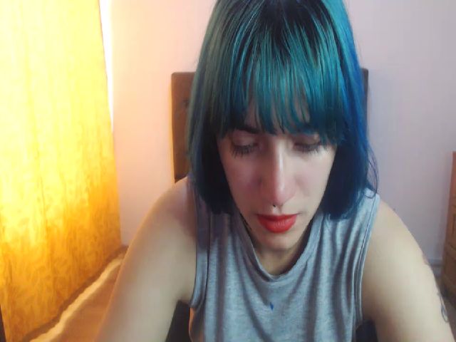 Live sex webcam photo for Carolinforbes #271541164