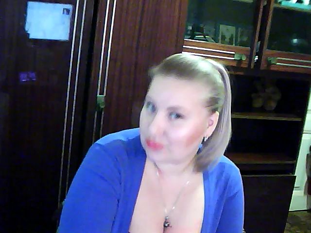 Live sex webcam photo for StasyaRey #271541124