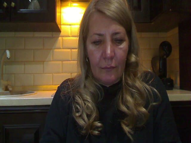 Live sex webcam photo for HeyHeyGrey #271537961
