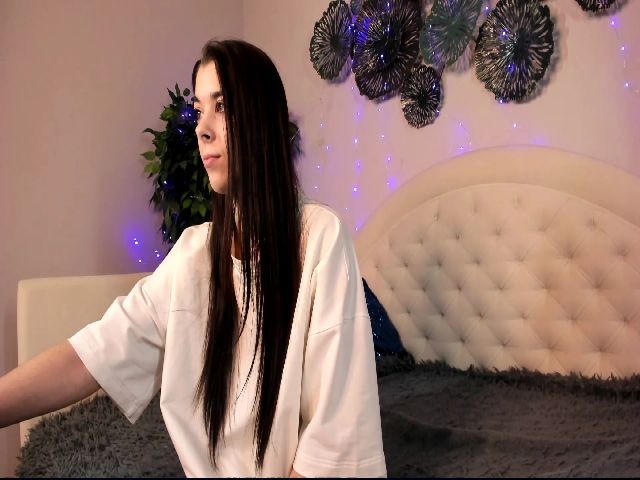 Live sex webcam photo for CardieRaymond #271536619