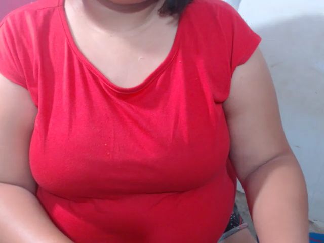 Live sex webcam photo for Sexycarolin22 #271531673