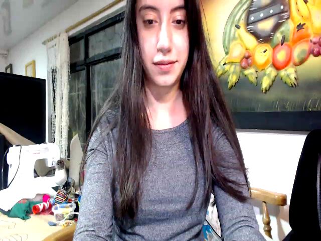 Live sex webcam photo for AmyGroove #271531126