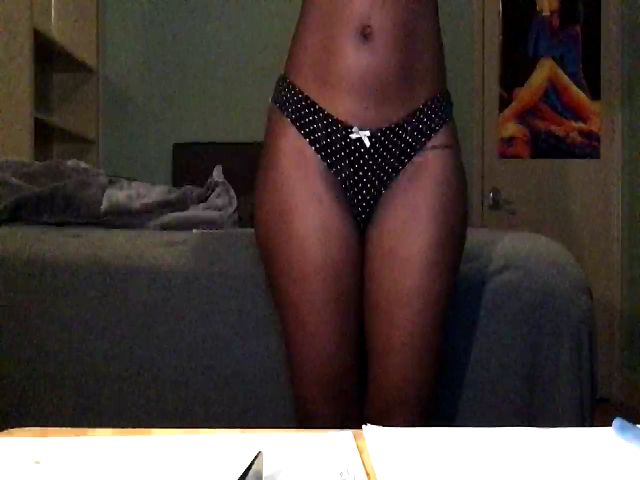 Live sex webcam photo for IsabelHunter #271531829