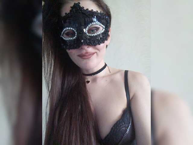 Live sex webcam photo for Molly-sex #271532887