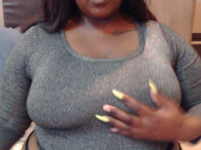 Live sex webcam photo for xtrathick26 #271533180