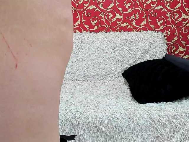 Live sex webcam photo for Aymee-Sparks #271535764