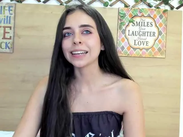 Live sex webcam photo for emilyprinces #271532353