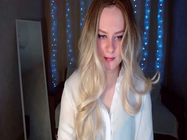 Live sex webcam photo for Blondie_Kelly #271537501