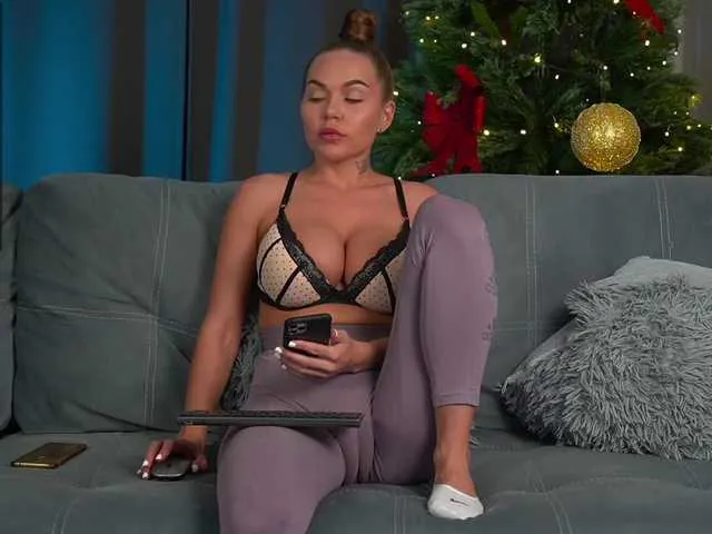 Live sex webcam photo for pupsik-24 #271552104