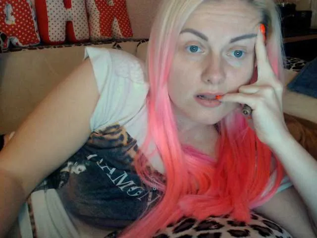 Live sex webcam photo for melek-7250 #271552874
