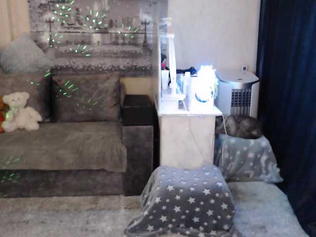 Live sex webcam photo for xyliganka777 #271543360