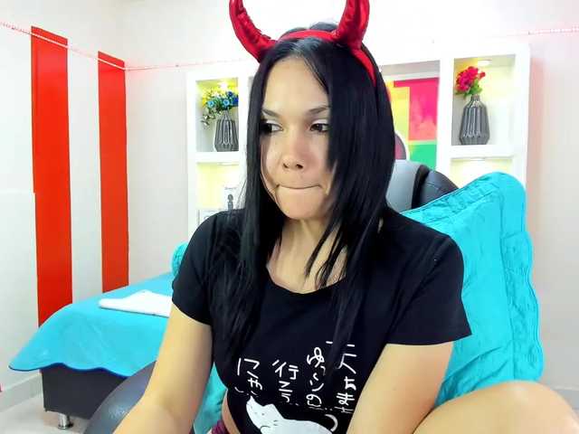 Live sex webcam photo for miagoth #271544602