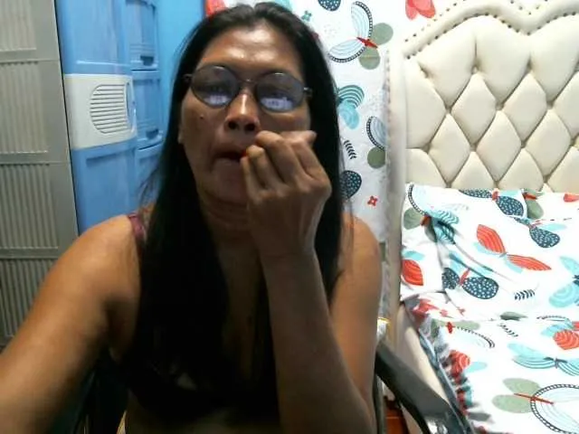 Live sex webcam photo for hOtGranny4u #271543950