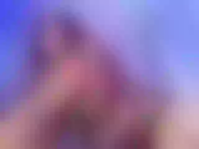 Live sex webcam photo for Lindasantos #271543711