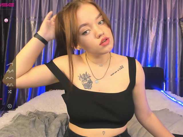 Live sex webcam photo for petty091120 #271543696