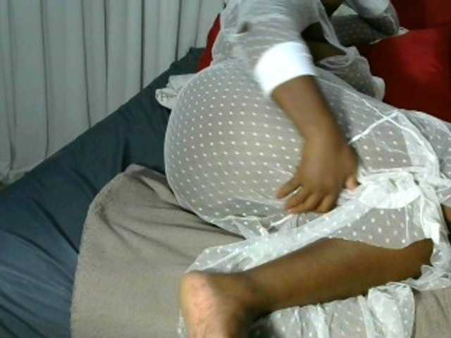 Live sex webcam photo for HOTNIPPLESSXX #271553010